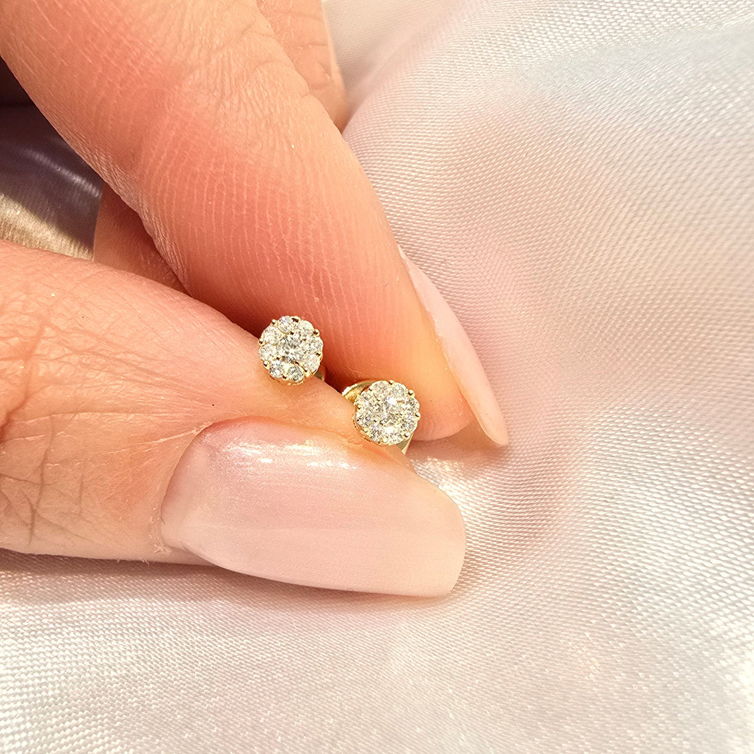 Her Classic Cluster Diamond Studs