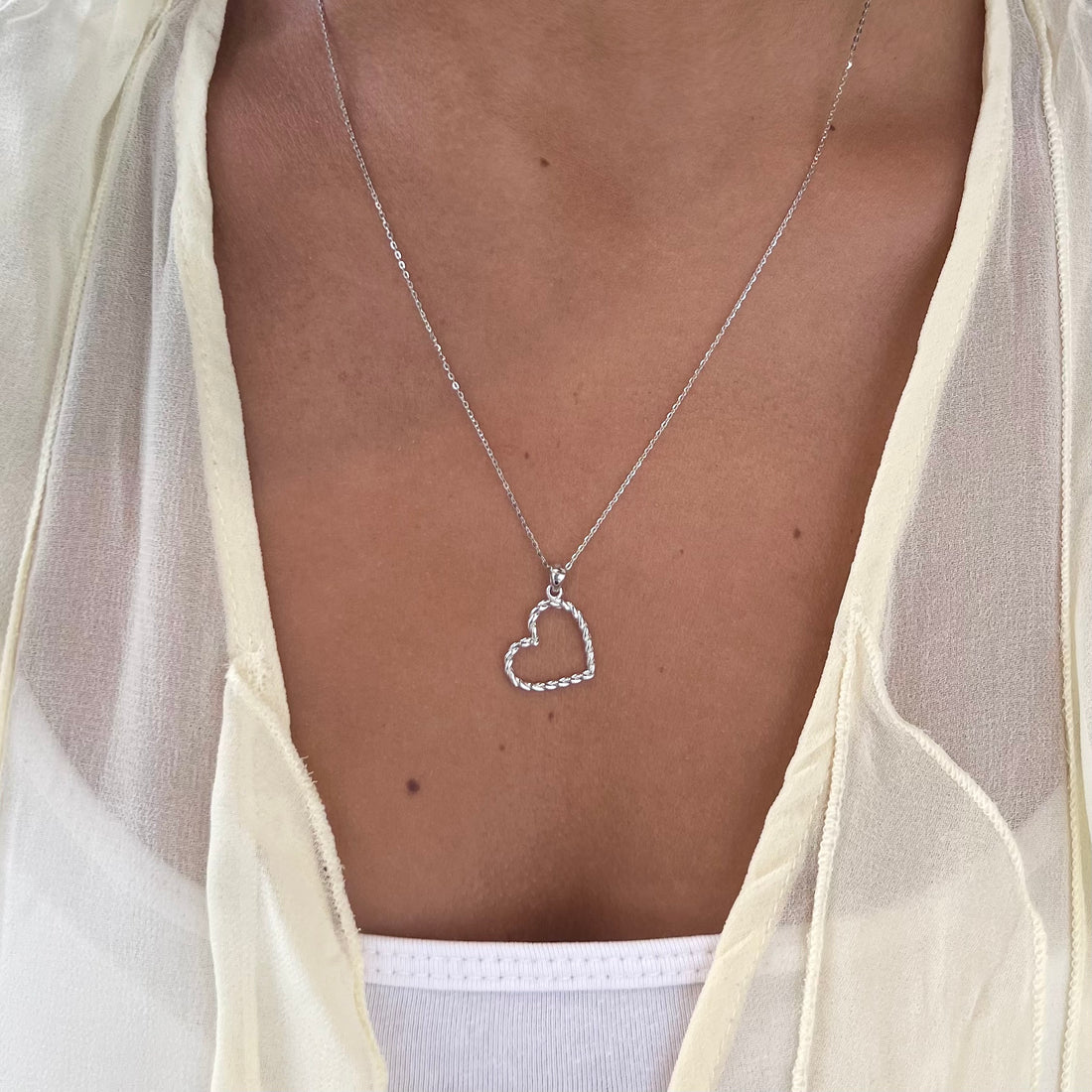 Valentina Twist Heart Pendant