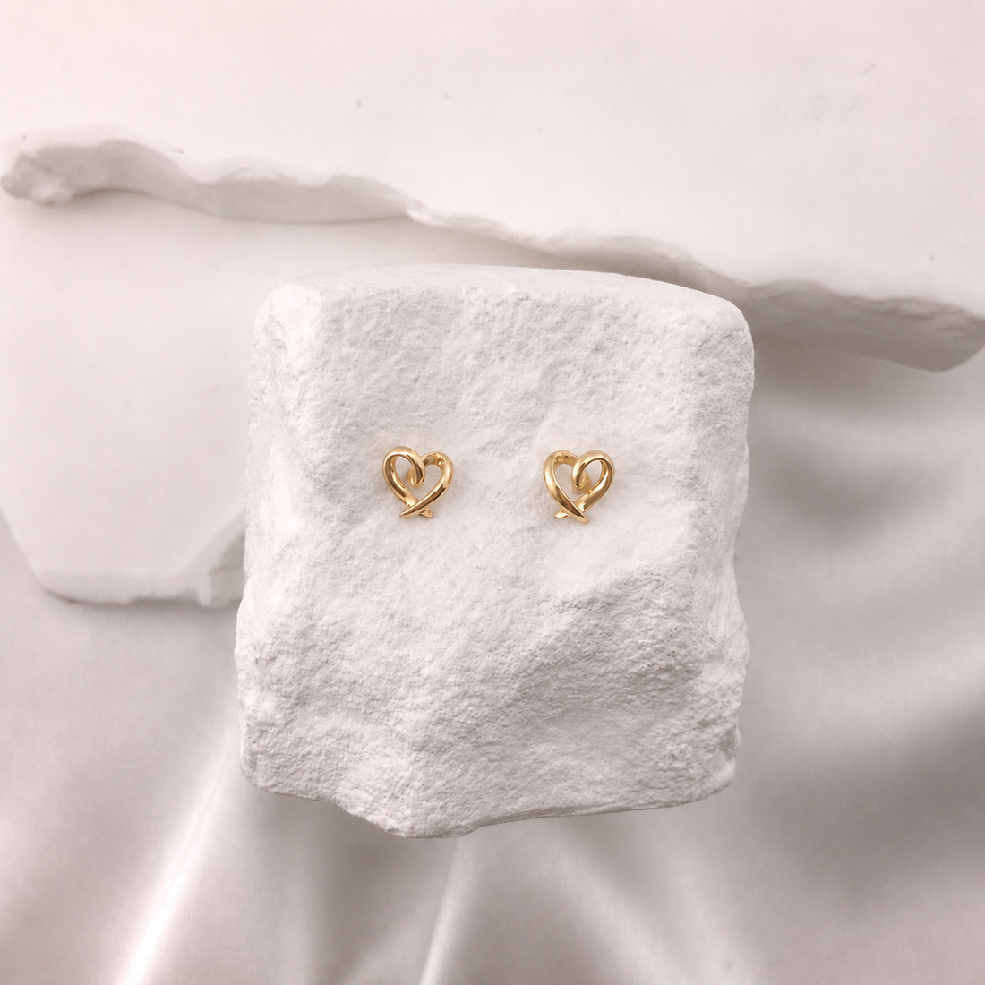Valentina Ribbon Heart Studs
