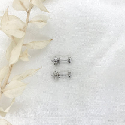 Her Classic Cluster Diamond Studs
