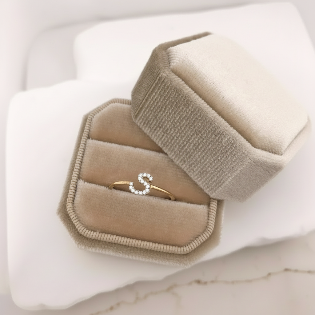 Bella Lab Diamond Script Initial Ring