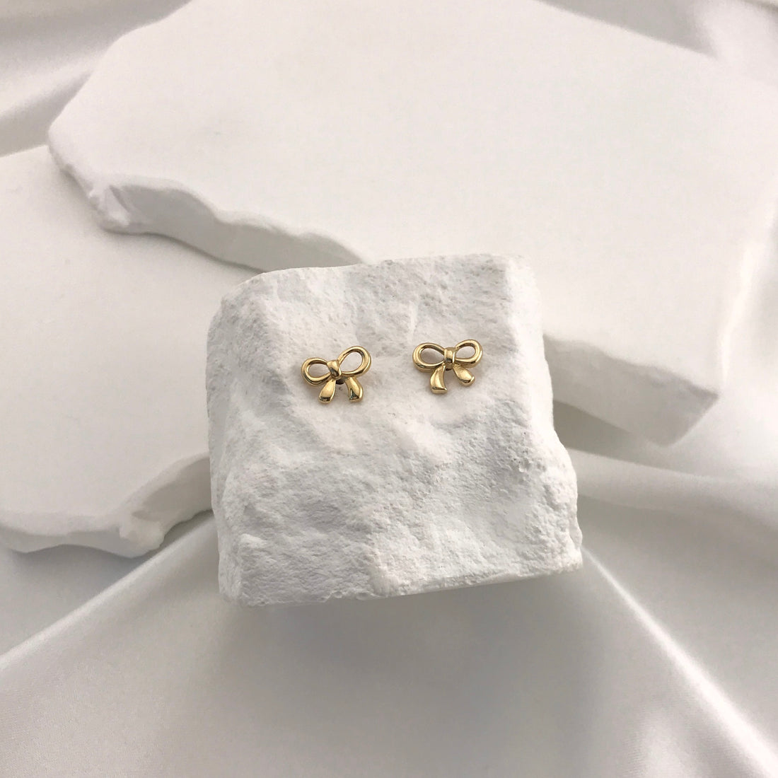 Sweetheart Bow Studs