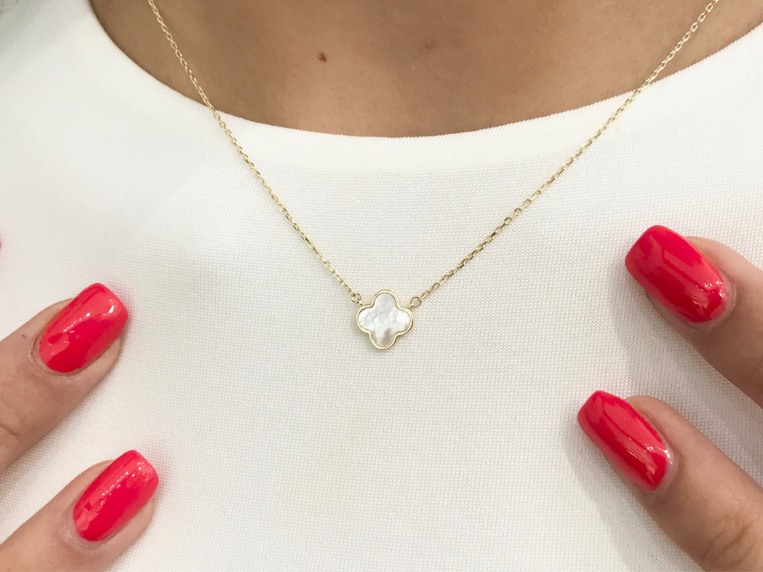 Timeless Pearl Clover Necklace