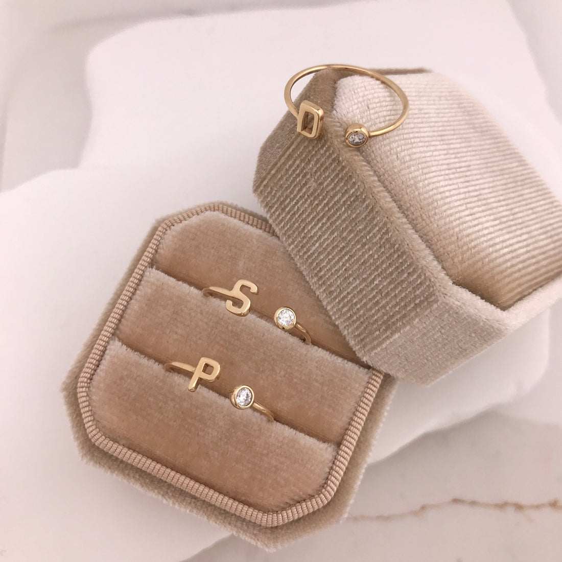 Aria CZ Initial Ring