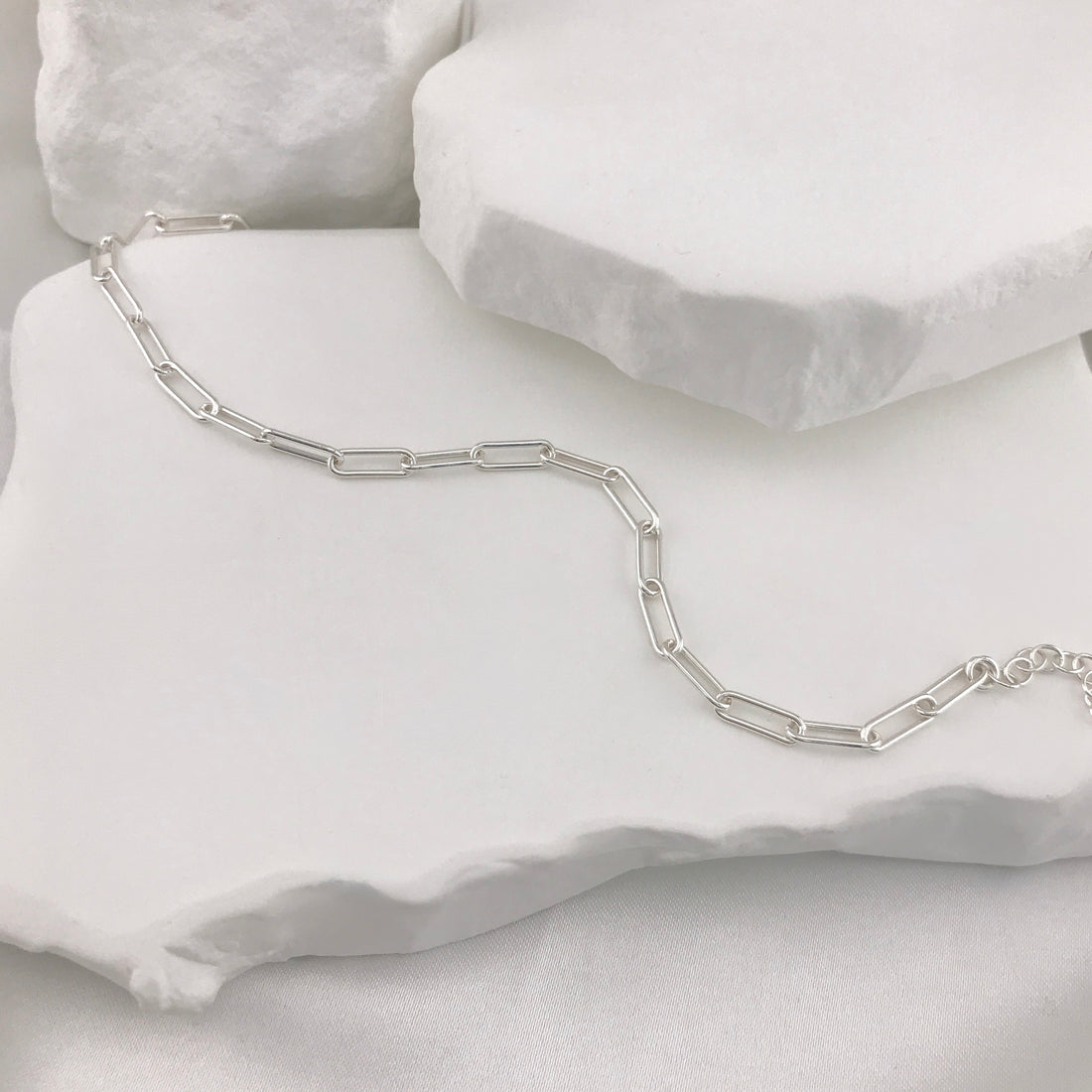 Aria Paperclip Anklet