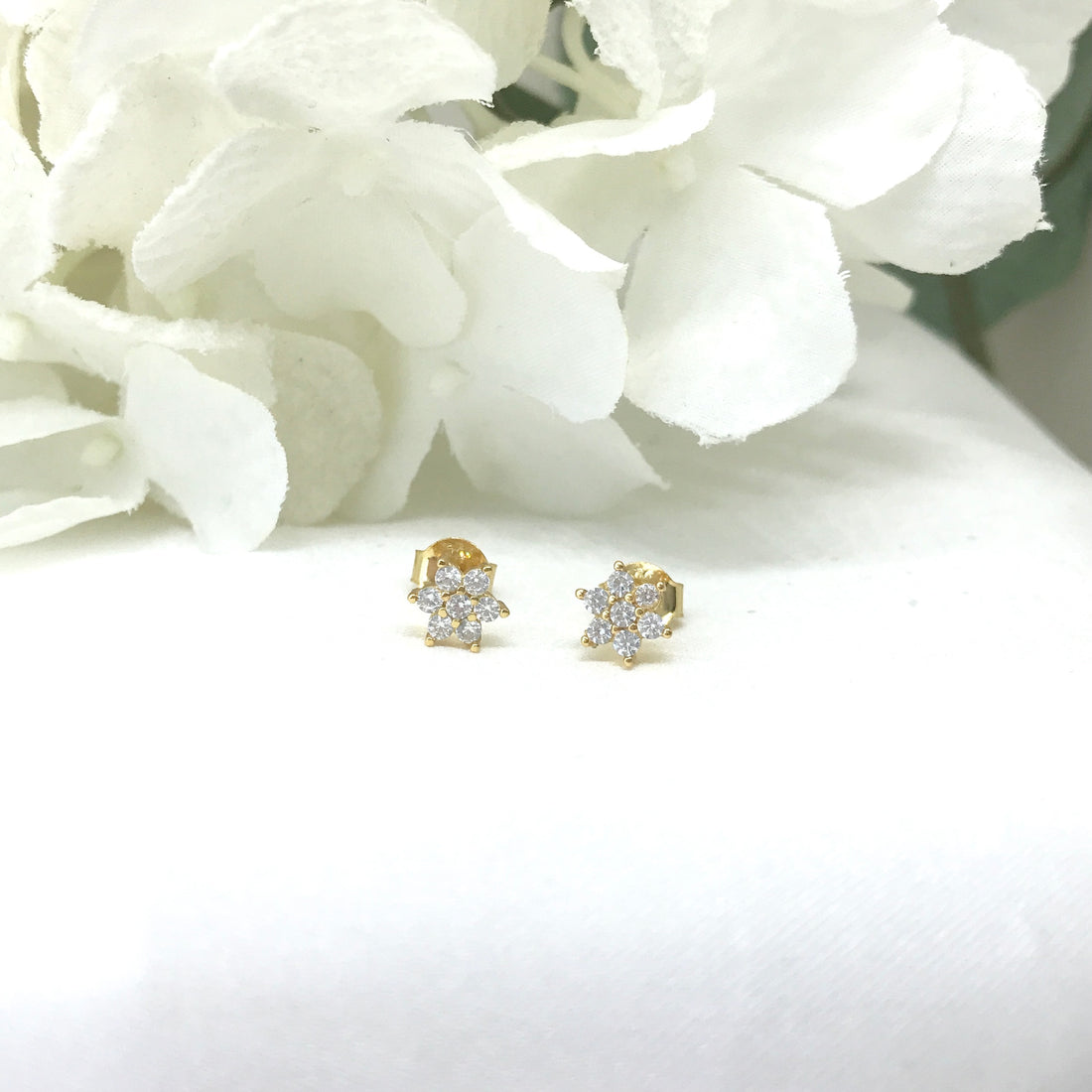 Fiore CZ Studs