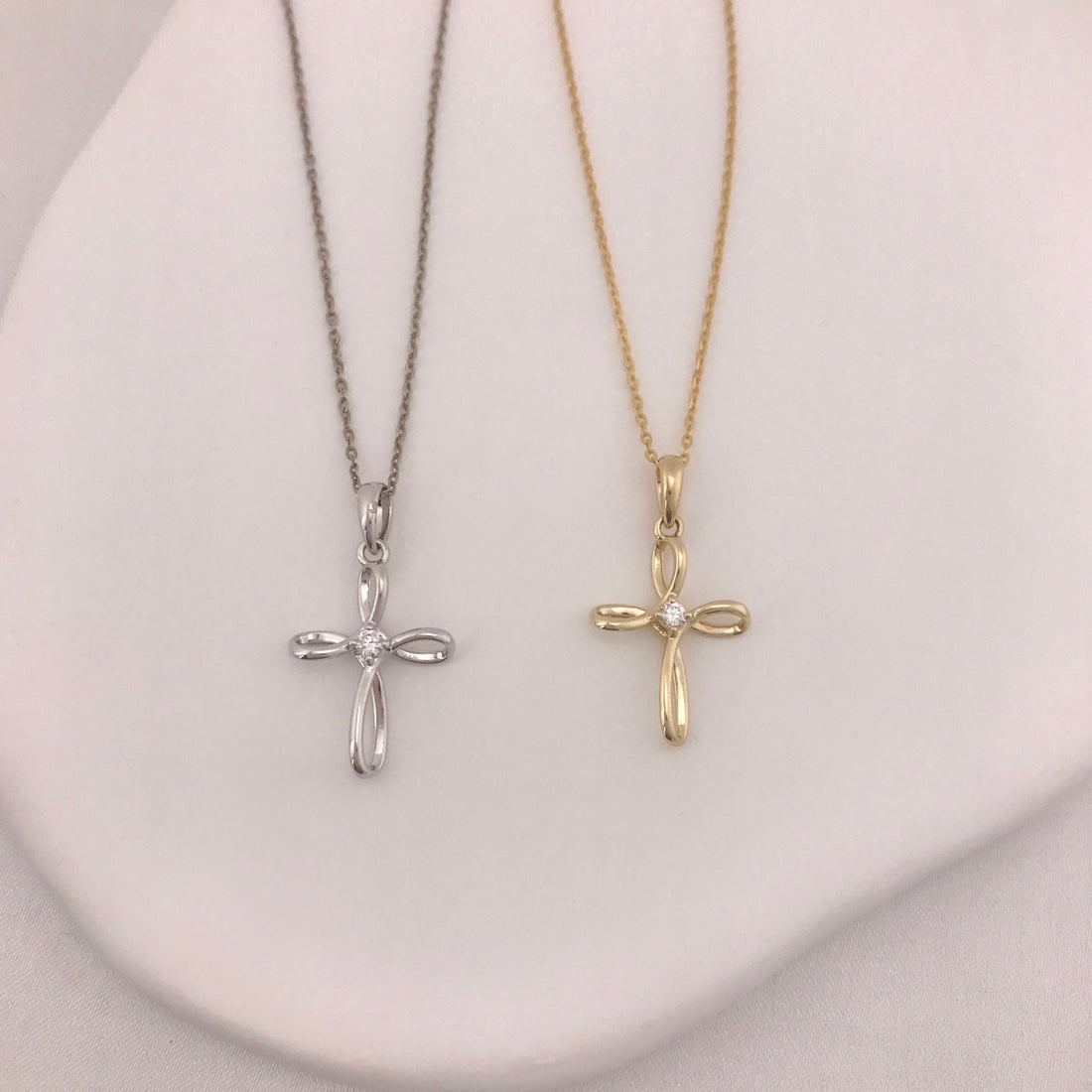 Brilliant Twist Diamond Cross