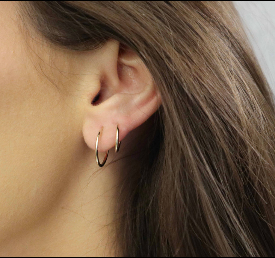 Giulia Dainty Hoops